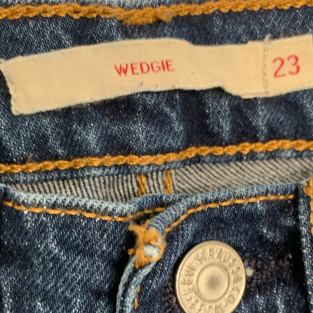 Levis Wedgie Jeans Premium Size 23 Dark Blue Wash - Picture 9 of 9